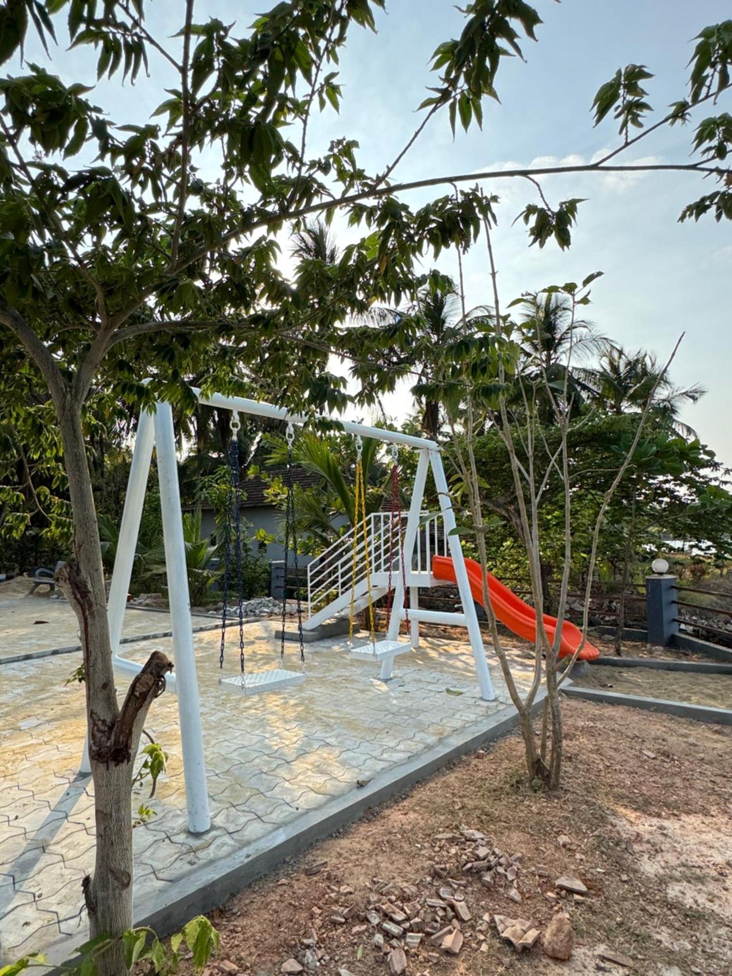 The Glasswater By The Backwater Homestay Kalyanpur Exterior photo